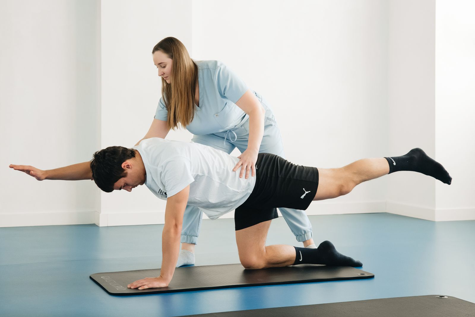 Sesión de fisioterapia en NeuroClínic Tarragona
